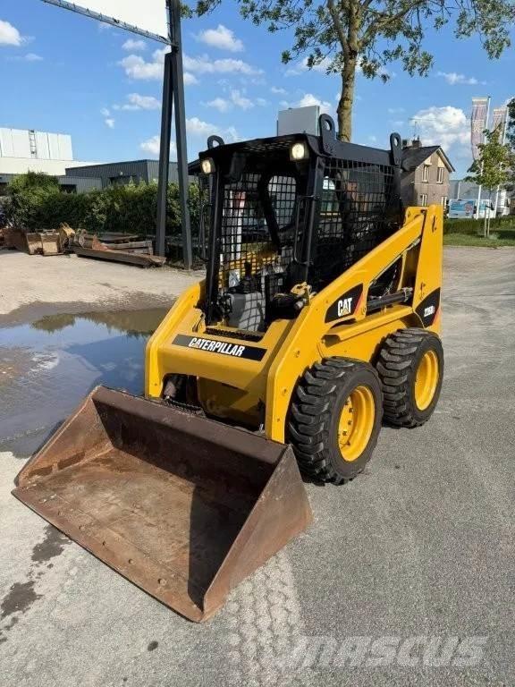 CAT 216B3 Kompaktlastare