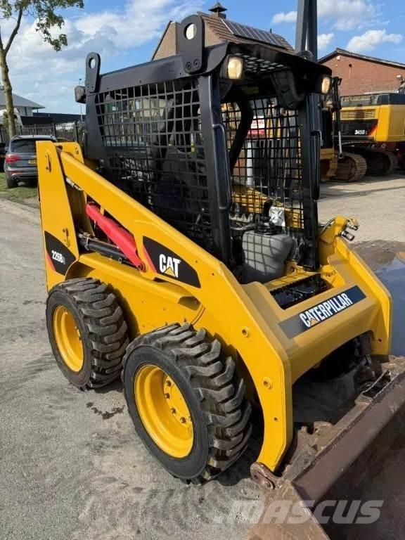 CAT 216B3 Kompaktlastare