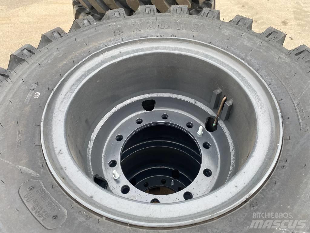 Kumho 10,00-20 Däck, hjul och fälgar