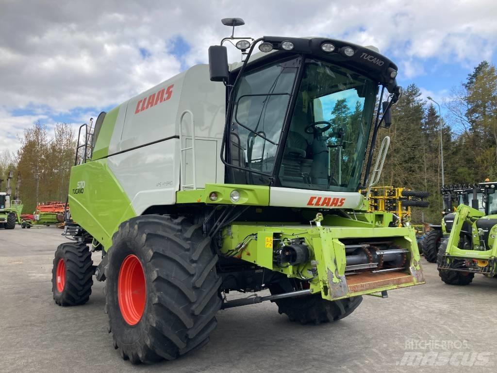 CLAAS Tucano 570 Skördetröskor