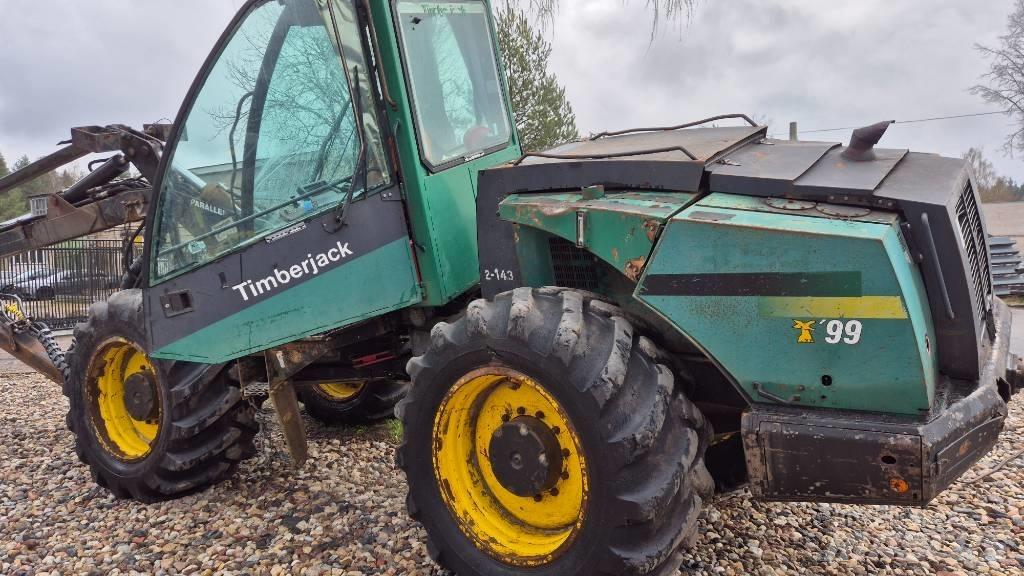 John Deere 870B Skördare