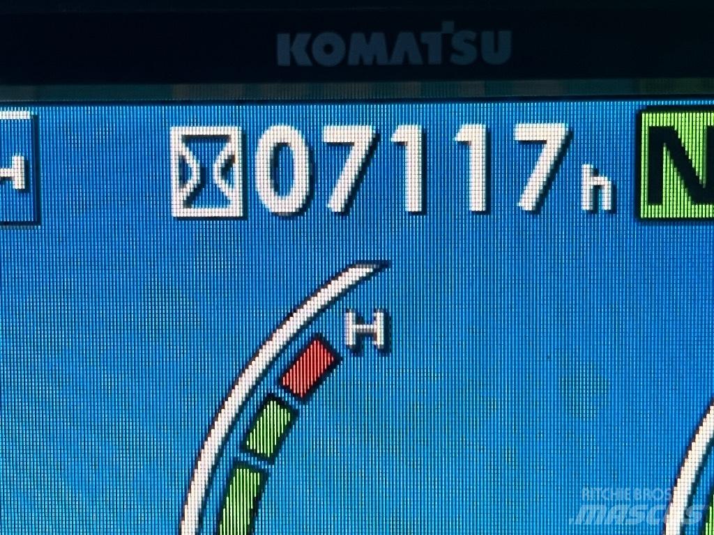Komatsu PW 98 MR-8 Hjulgrävare