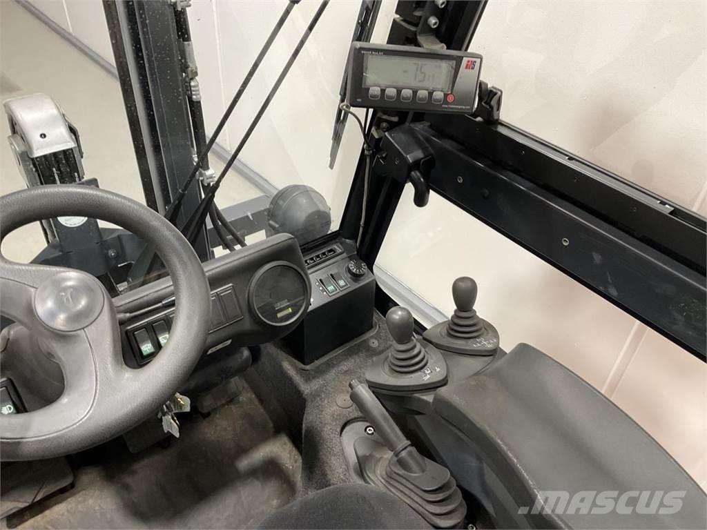 Linde E25P - 02 Elmotviktstruckar
