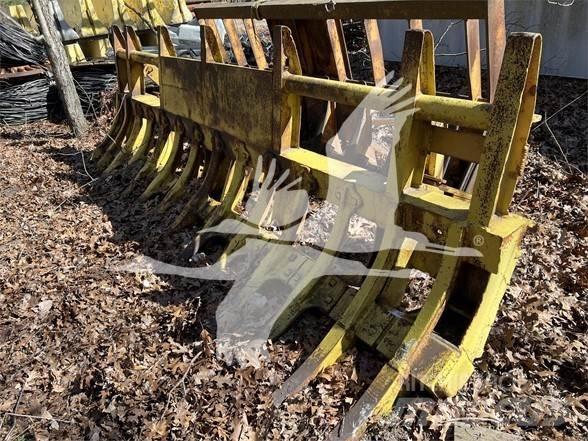 Komatsu D65PX Rivare