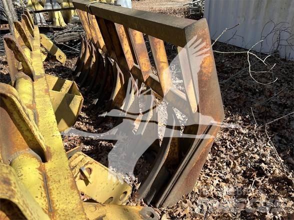 Komatsu D65PX Rivare