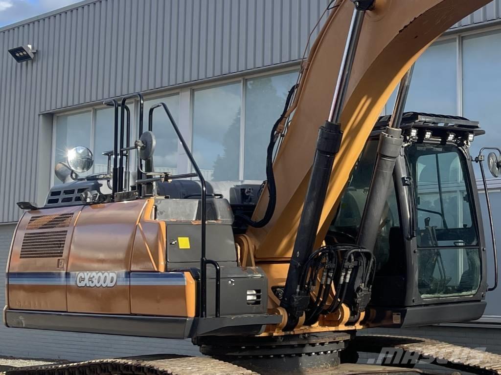 CASE CX 300 D       2017 Bandgrävare