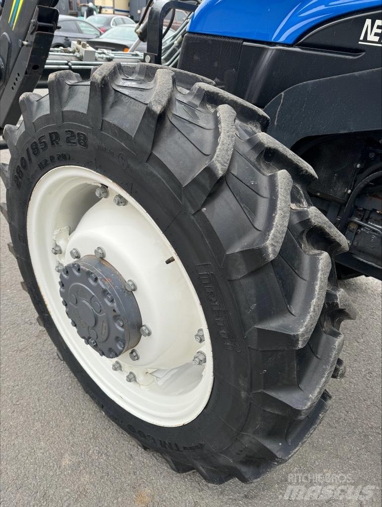New Holland TL 100 Traktorer