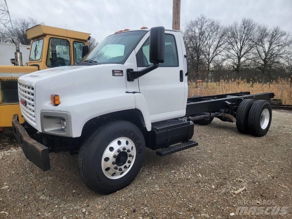 GMC C8500 Chassier