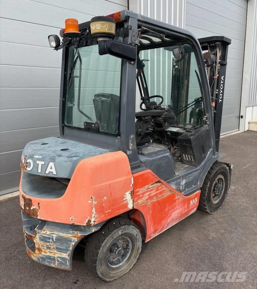 Toyota 8 FDF 25 Dieselmotviktstruckar