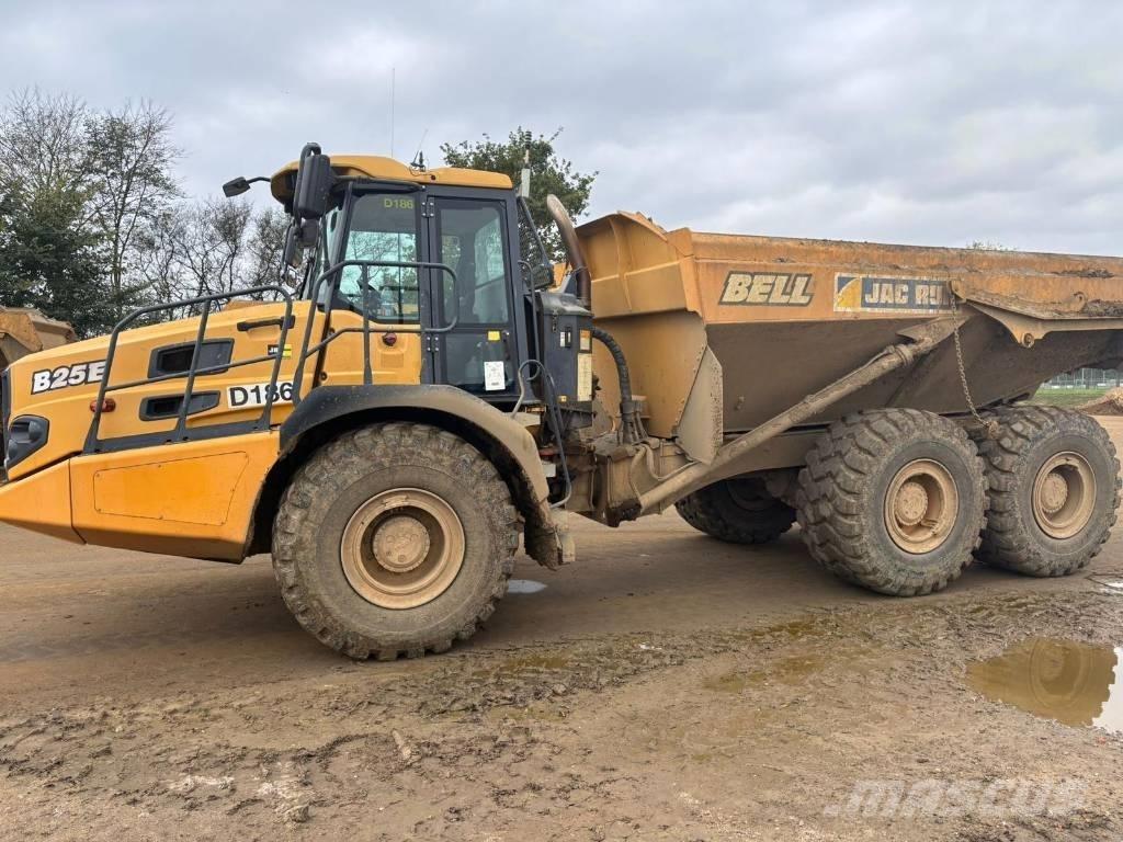 Bell B 25 E Midjestyrd dumper