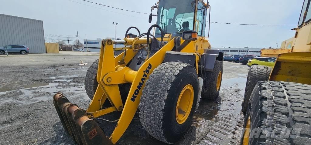 Komatsu WA 200 Hjullastare
