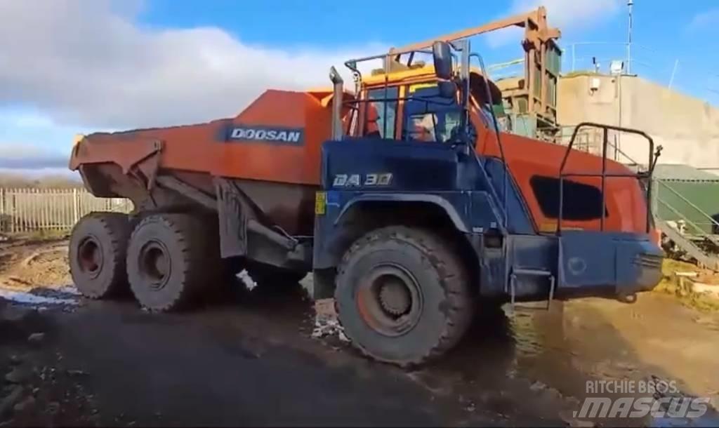 Doosan DA 30 -7 Midjestyrd dumper