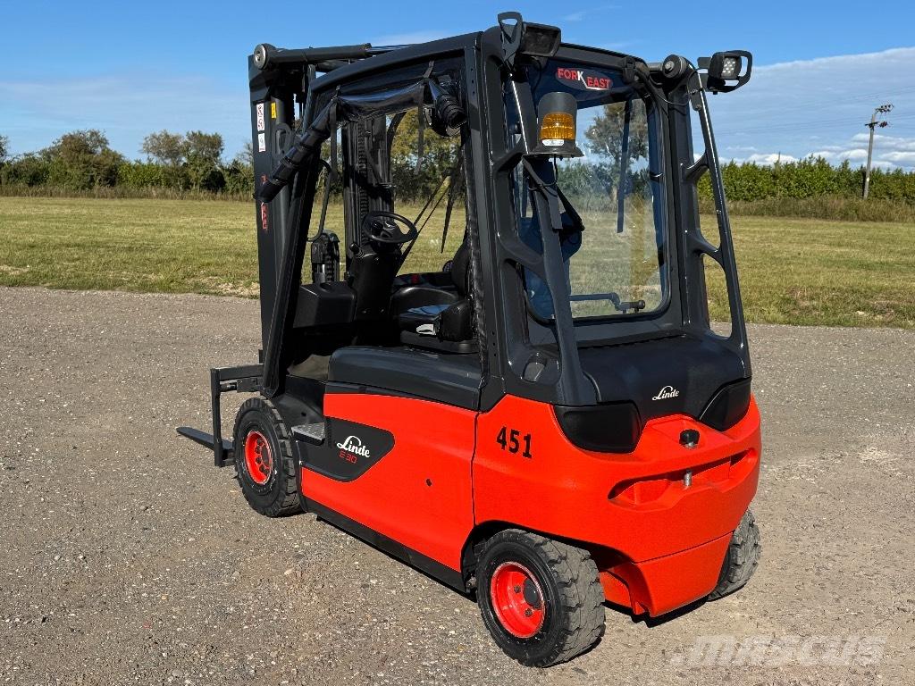 Linde E 30 Elmotviktstruckar