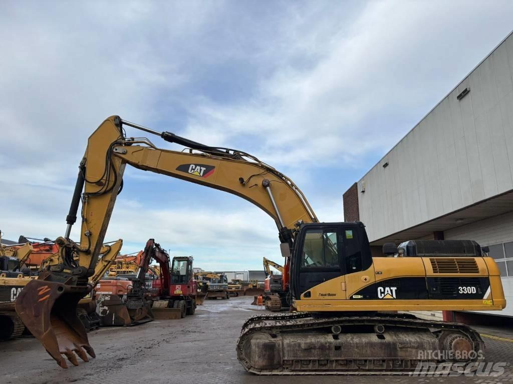 CAT 330 D L Bandgrävare