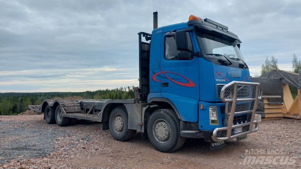 Volvo FH12 8x4 Transportbilar för Skogsmaskiner