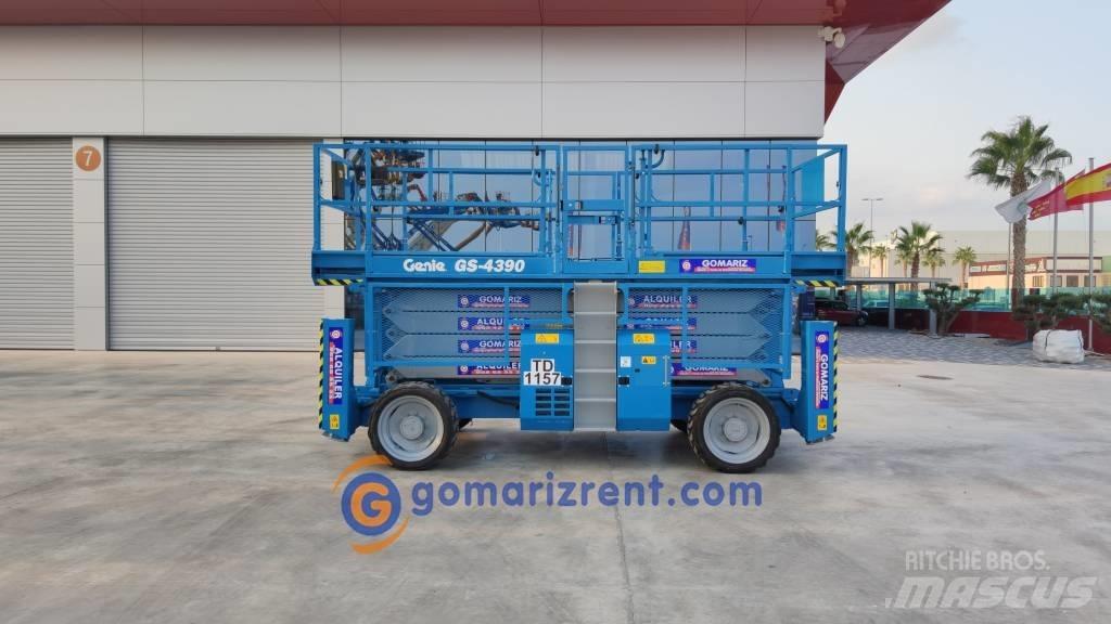 Genie GS 4390 RT Saxliftar