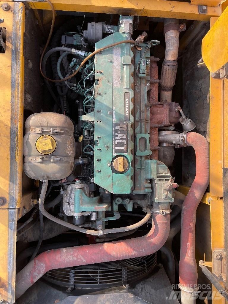 Volvo EC 210 C L Bandgrävare