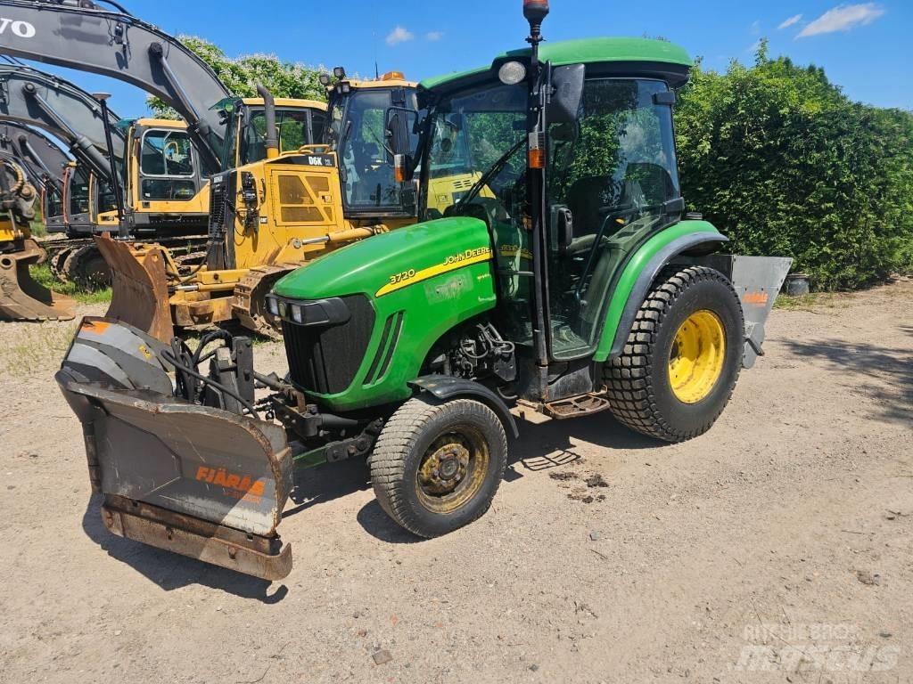 John Deere 3720 Traktorer