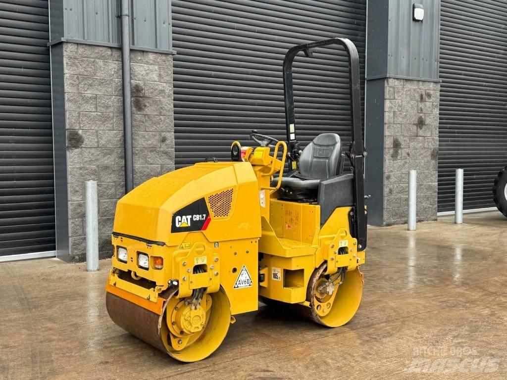CAT CB 1.7 Tvåvalsvältar