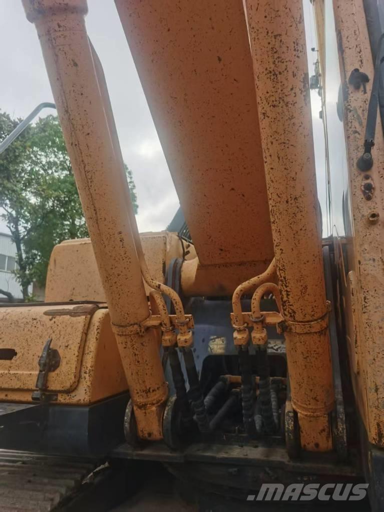 Hyundai R220LC-9S Bandgrävare