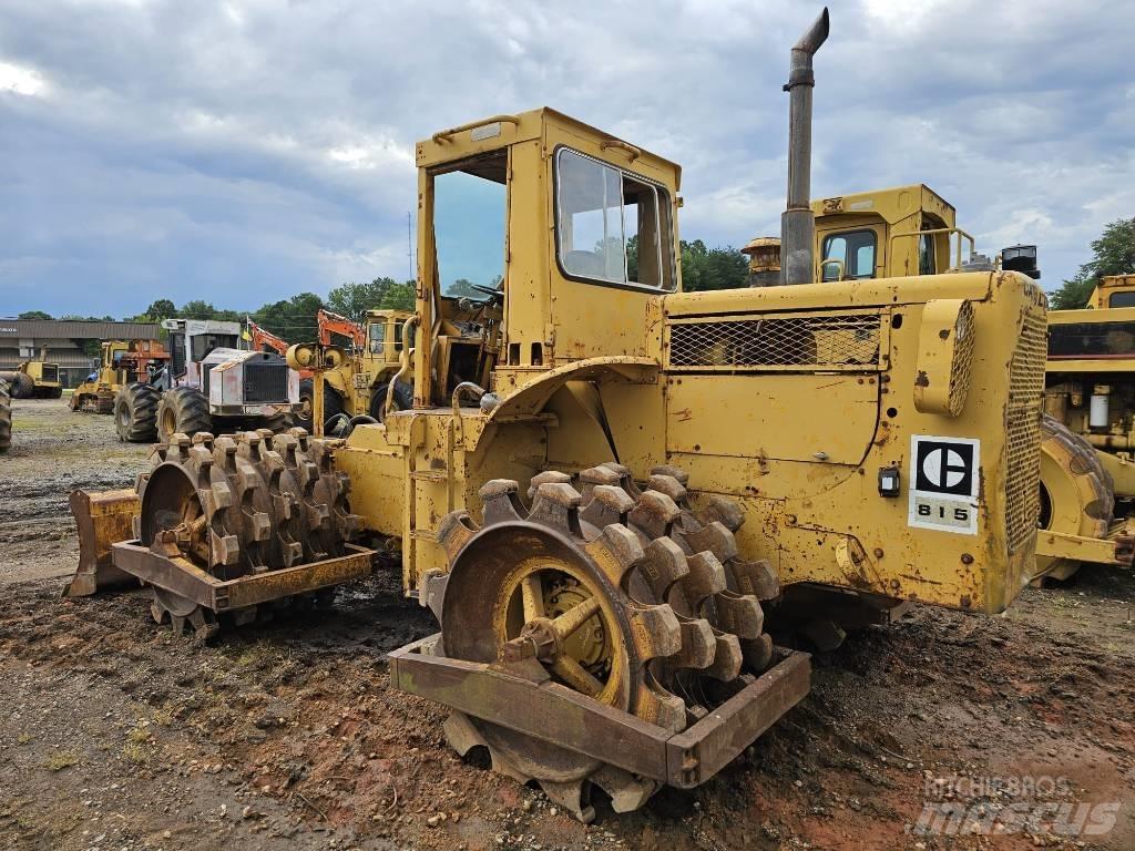 CAT 815 Jordkompaktorer