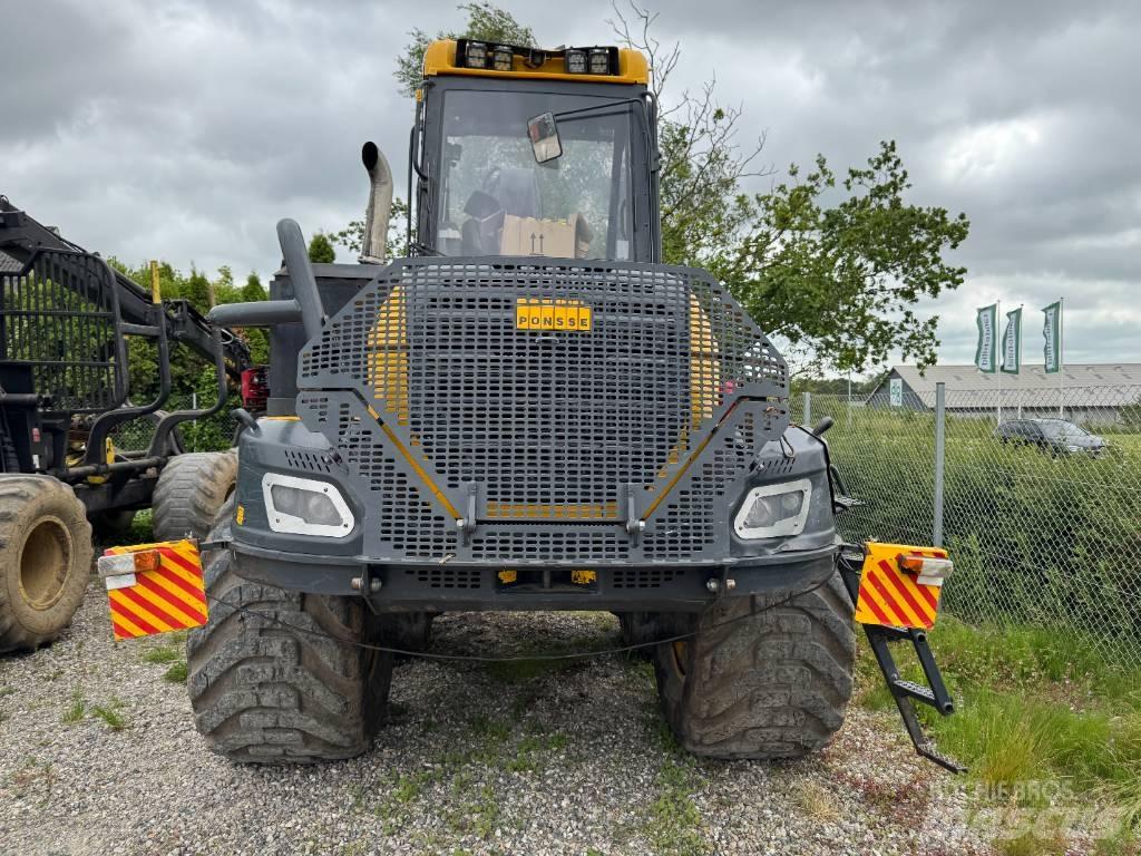 Ponsse Bear 8W Skördare