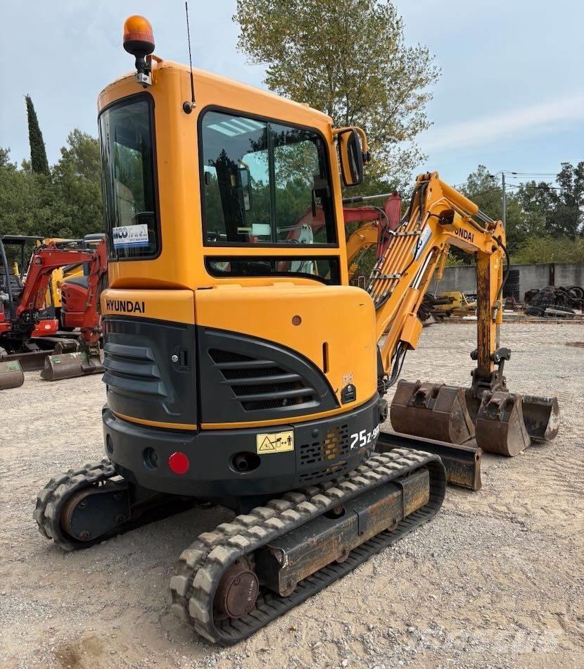 Hyundai R25Z-9 AK Minigrävare < 7t