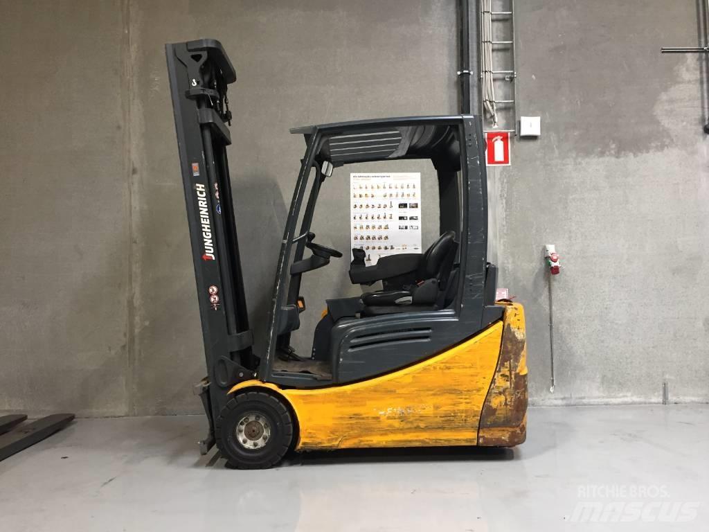 Jungheinrich EFG 216 Elmotviktstruckar