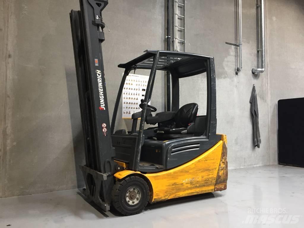 Jungheinrich EFG 216 Elmotviktstruckar