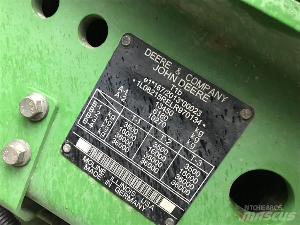 John Deere 6215R Traktorer