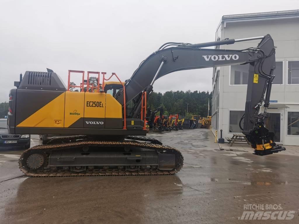 Volvo EC250EL Bandgrävare