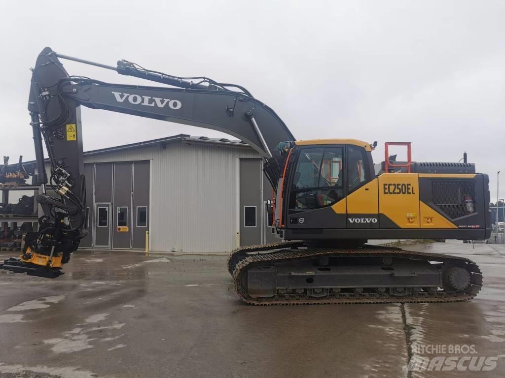 Volvo EC250EL Bandgrävare