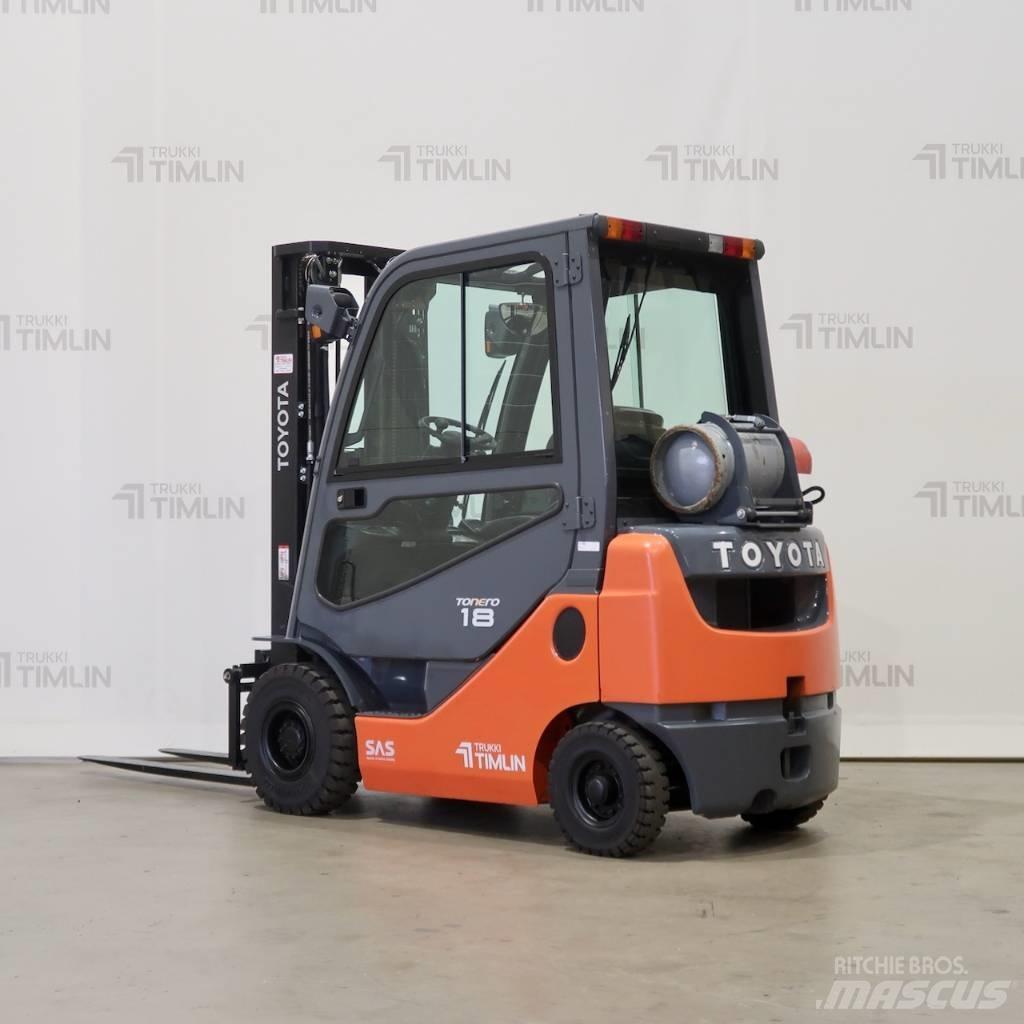 Toyota 02-8FGF18 Gasolmotviktstruckar