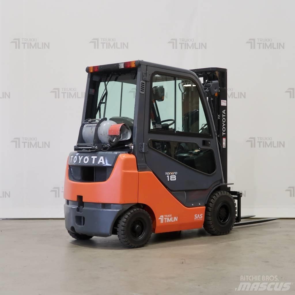 Toyota 02-8FGF18 Gasolmotviktstruckar