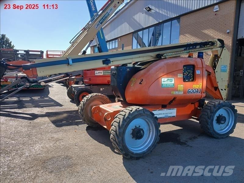 JLG 600 AJ Bomliftar