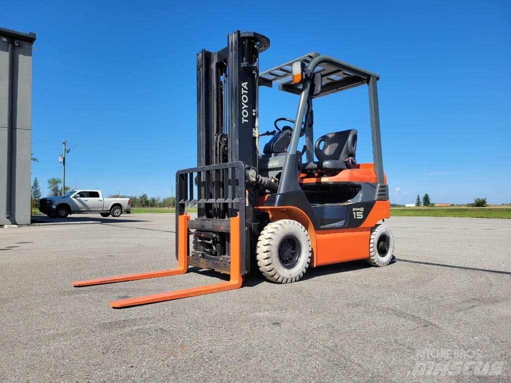 Toyota 8 FB 15 Elmotviktstruckar