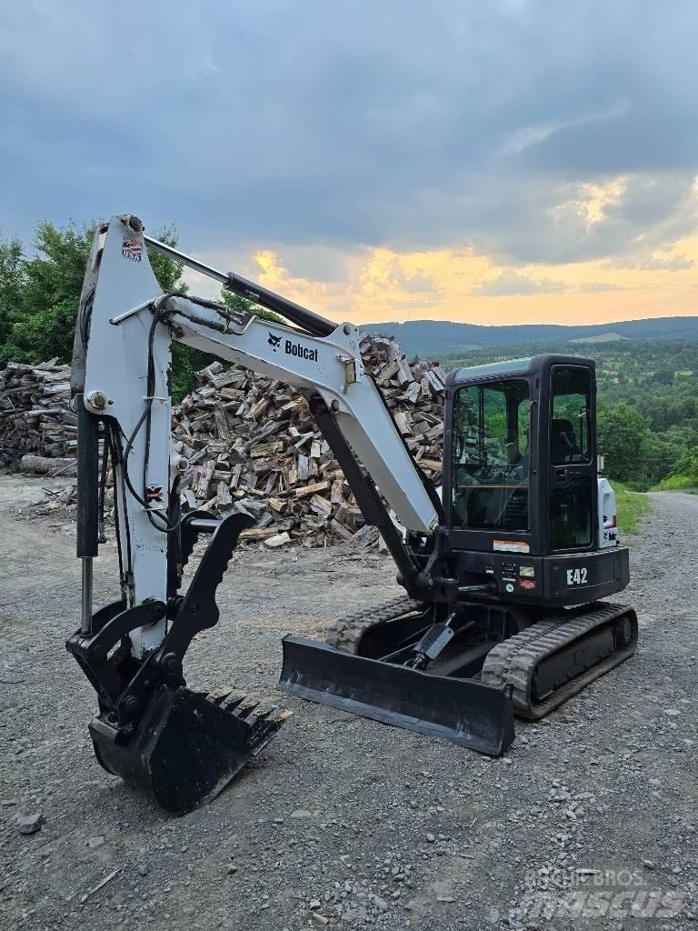 Bobcat E42 Minigrävare < 7t