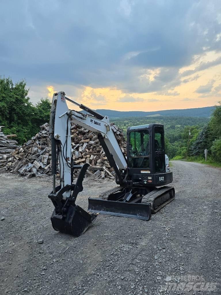 Bobcat E42 Minigrävare < 7t