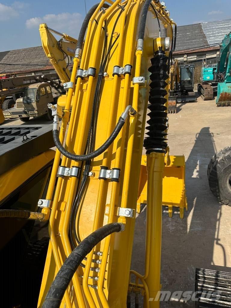 Komatsu PC 200-7 Bandgrävare