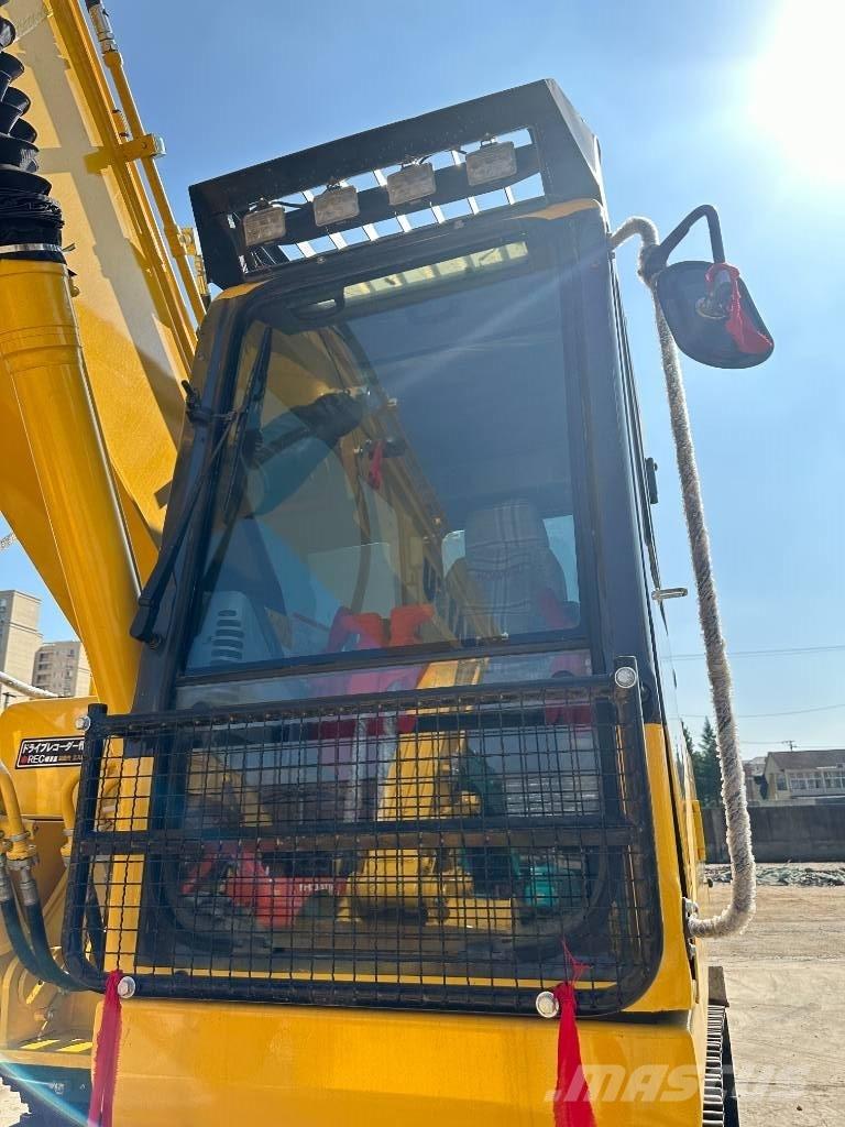 Komatsu PC 200-7 Bandgrävare