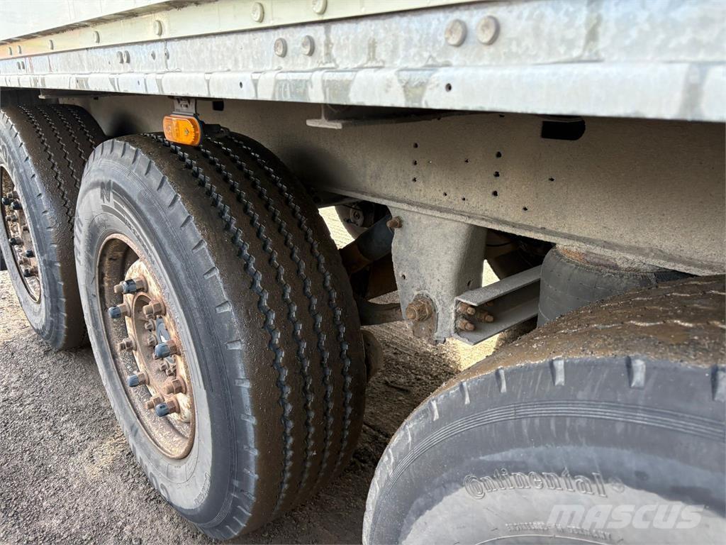 Schmitz 3aks Skåptrailer