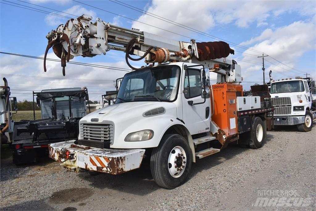 Altec D945B Lastbilar med borraggregat