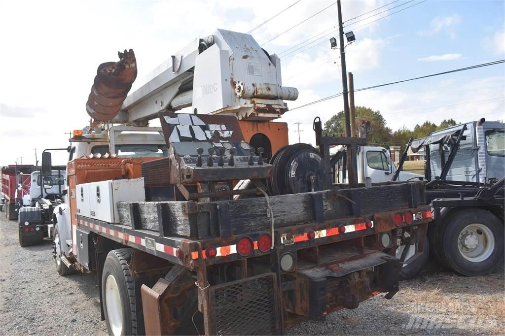 Altec D945B Lastbilar med borraggregat