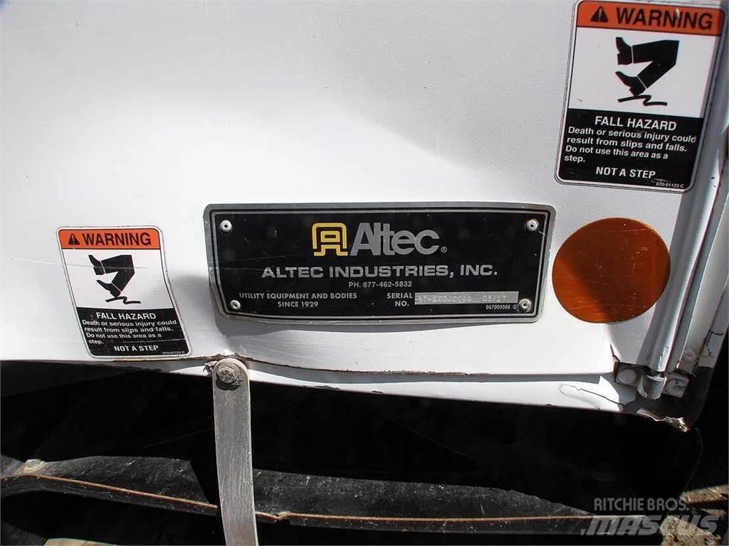Altec DC47TR Lastbilar med borraggregat