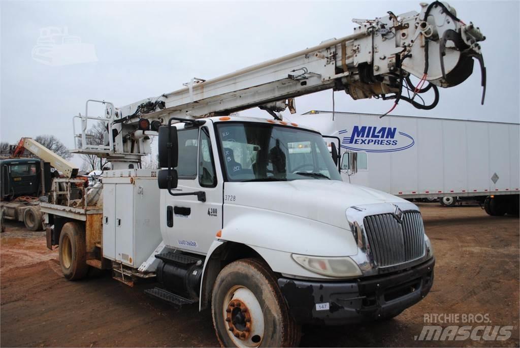 Altec DM47TR Lastbilar med borraggregat
