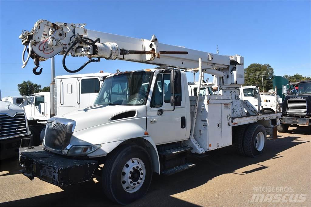 Altec DM47TR Lastbilar med borraggregat