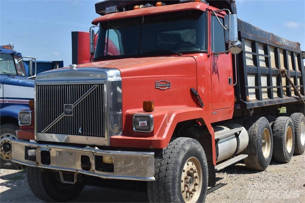 Autocar DC10364B Tippbilar