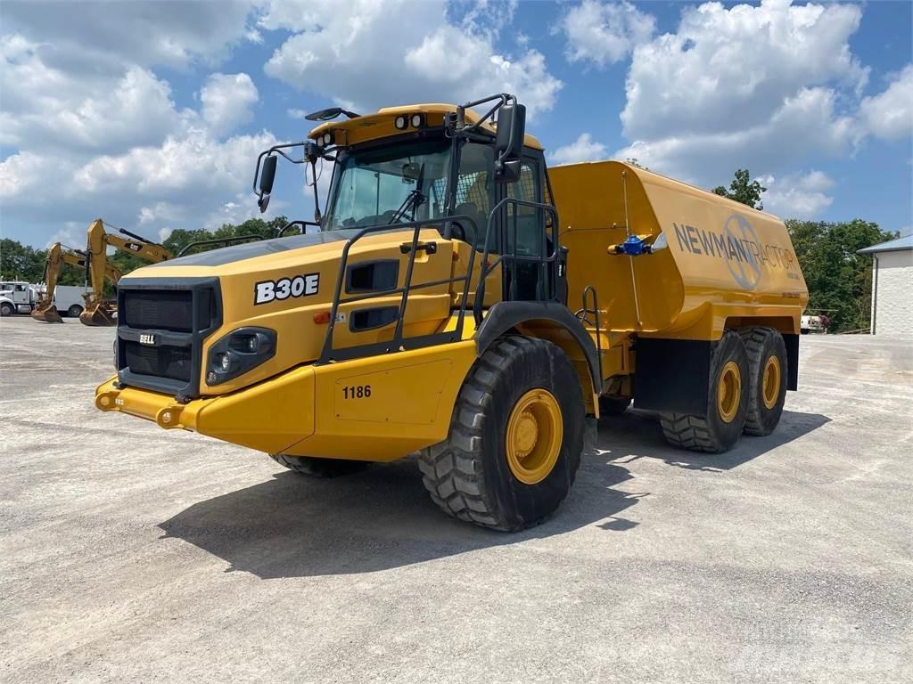 Bell B30E Vattentankbilar