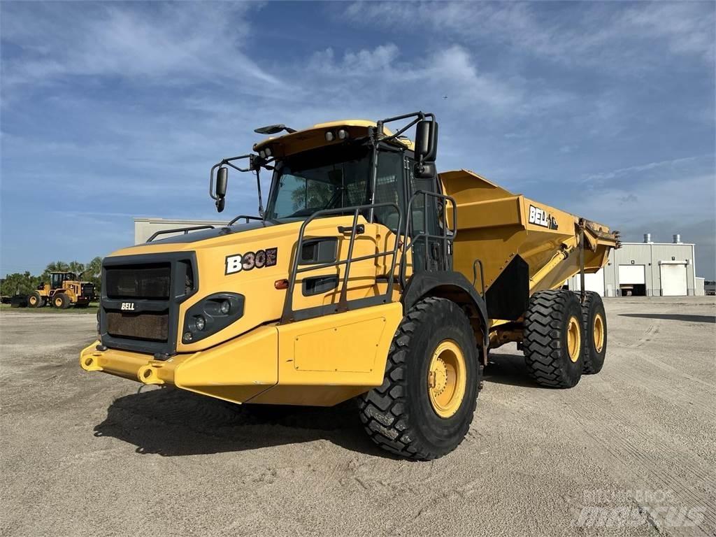 Bell B30E Midjestyrd dumper