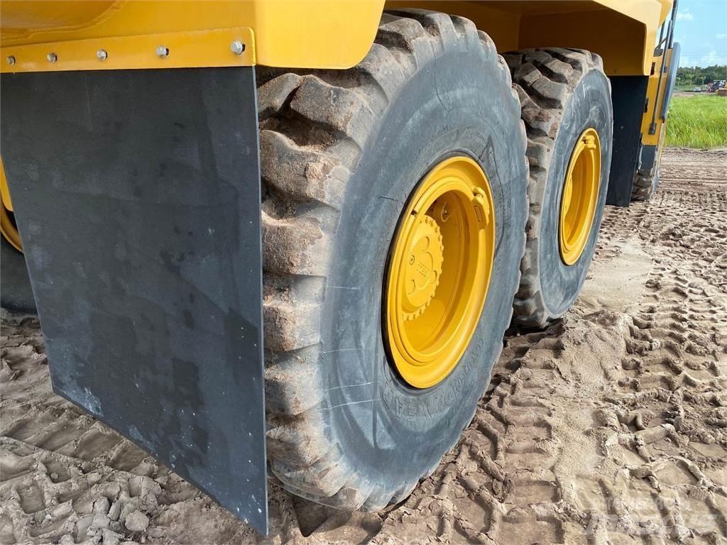 Bell B30E Midjestyrd dumper